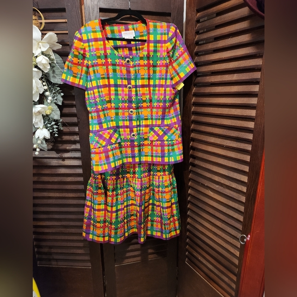 Vibrant Vintage Multicolor Women's Skirt Suit